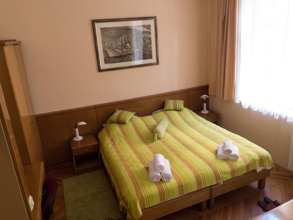 Studio Apartments "Chess Club Bosna" Sarajevo Exterior photo