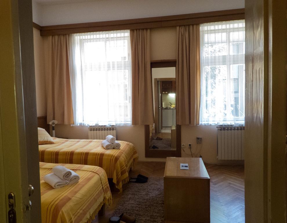 Studio Apartments "Chess Club Bosna" Sarajevo Exterior photo